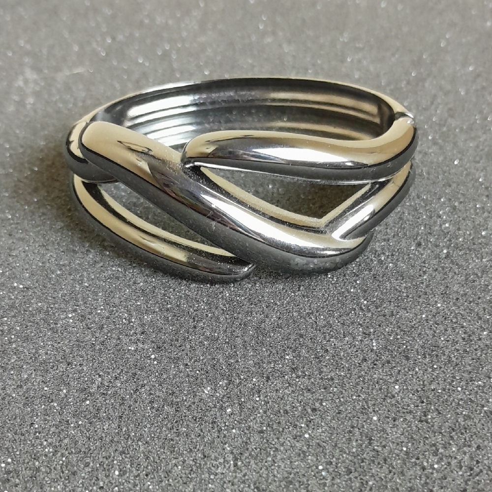 Lia Sophia Silver Crossover Bracelet